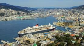 Nagasaki Port and Nagasaki Seaside Park/ Nagasaki Mizubenomori